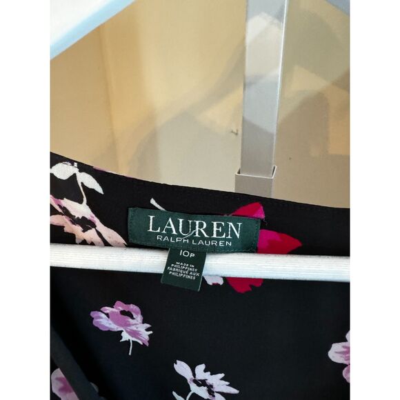 Gorgeous Lauren Ralph Lauren wrap dress size 10P - Picture 4 of 4